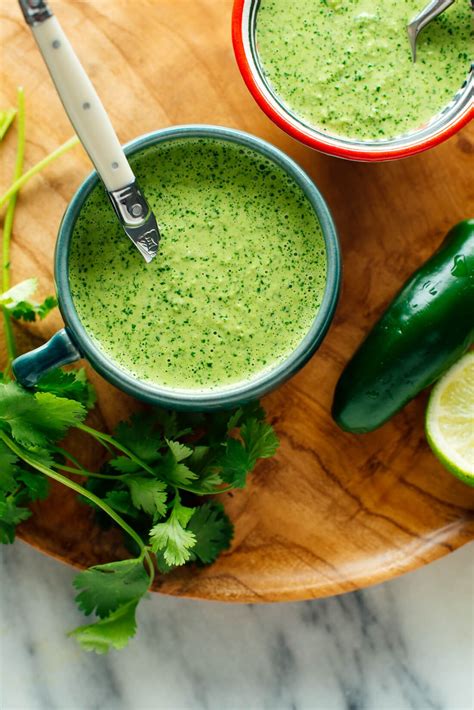 peruvian green sauce calories